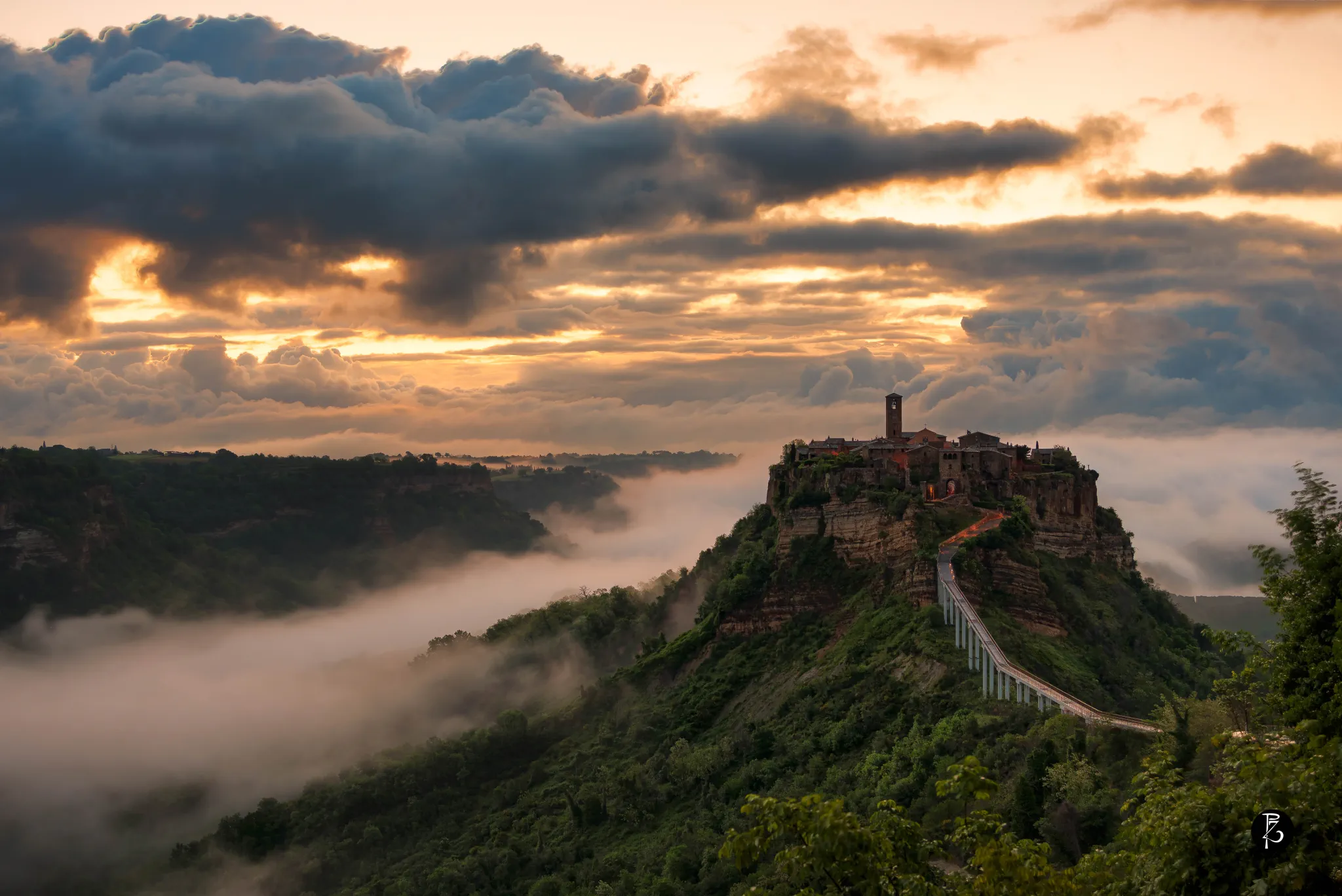 Borghi storici e paesaggio collinare dell'Umbria — Paolo Zuchegna