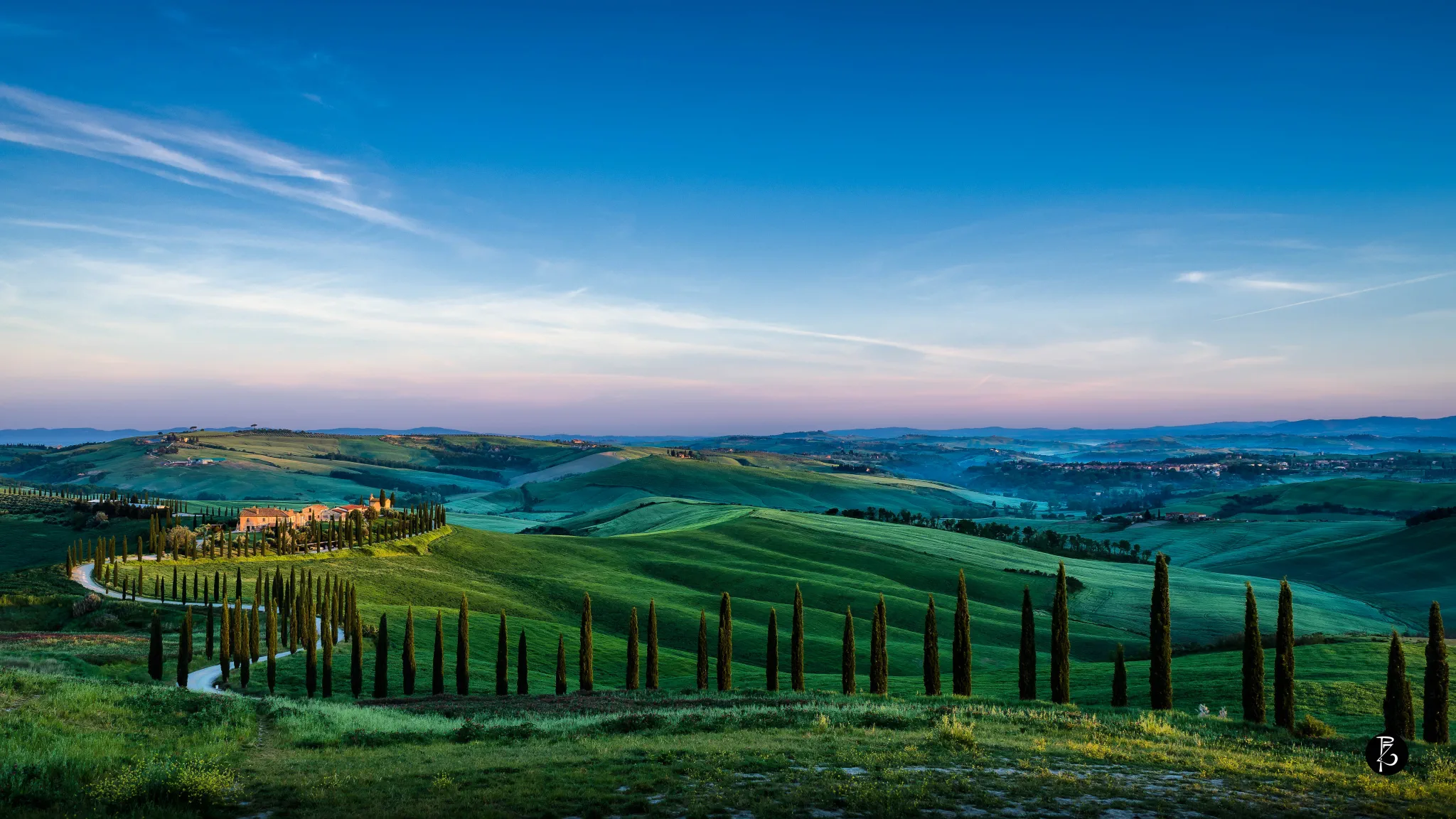 Fotografia paesaggistica e ville di lusso in Val d'Orcia — Paolo Zuchegna